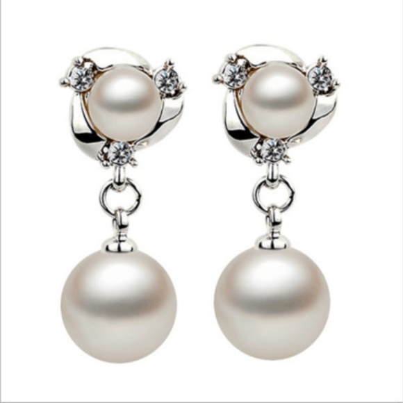 Jewelry - Pierced Pearl Earrings